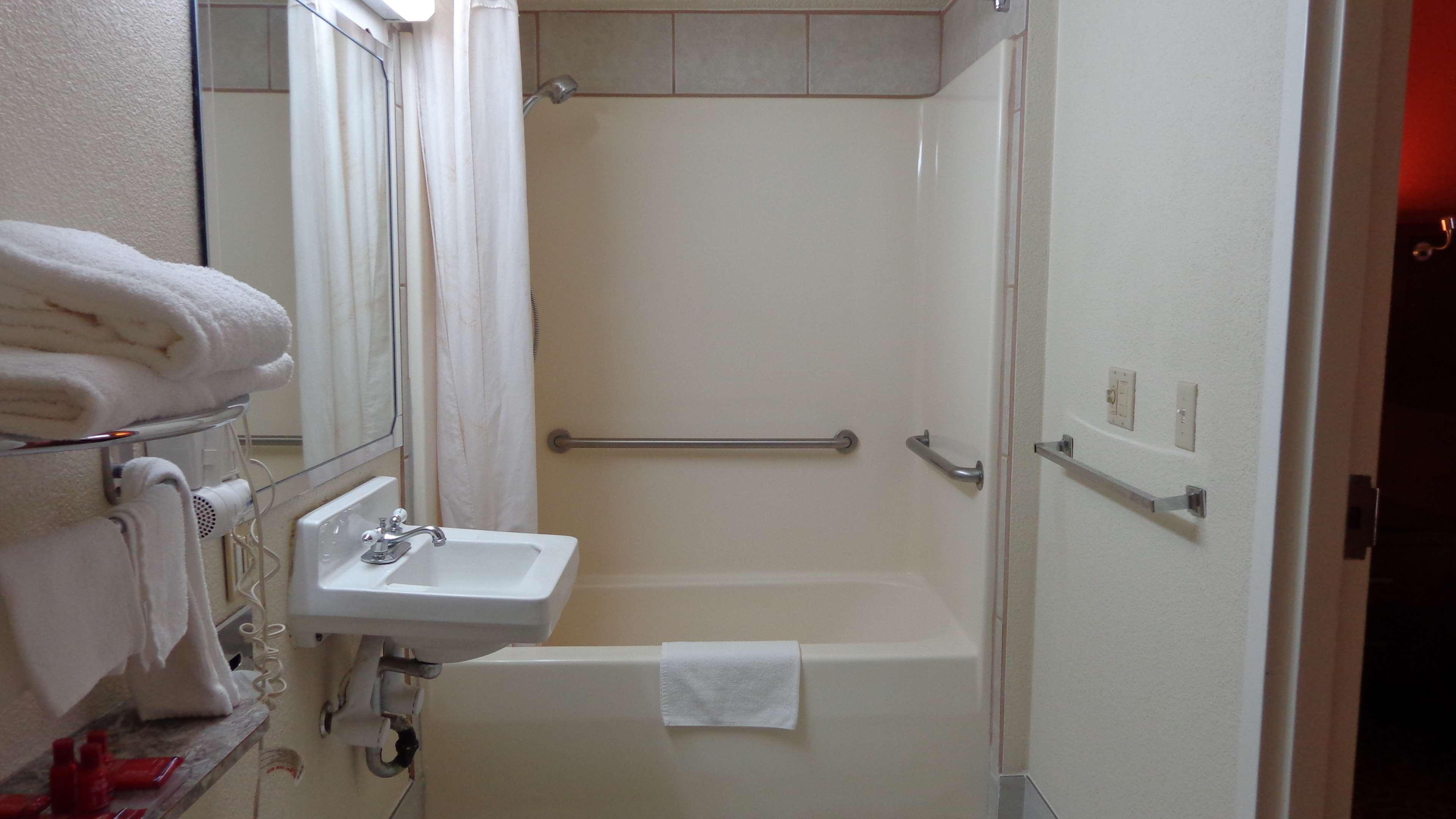 Surestay Hotel By Best Western Childress Ruang foto