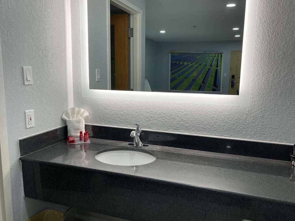 Surestay Hotel By Best Western Childress Ruang foto