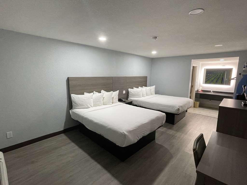 Surestay Hotel By Best Western Childress Ruang foto