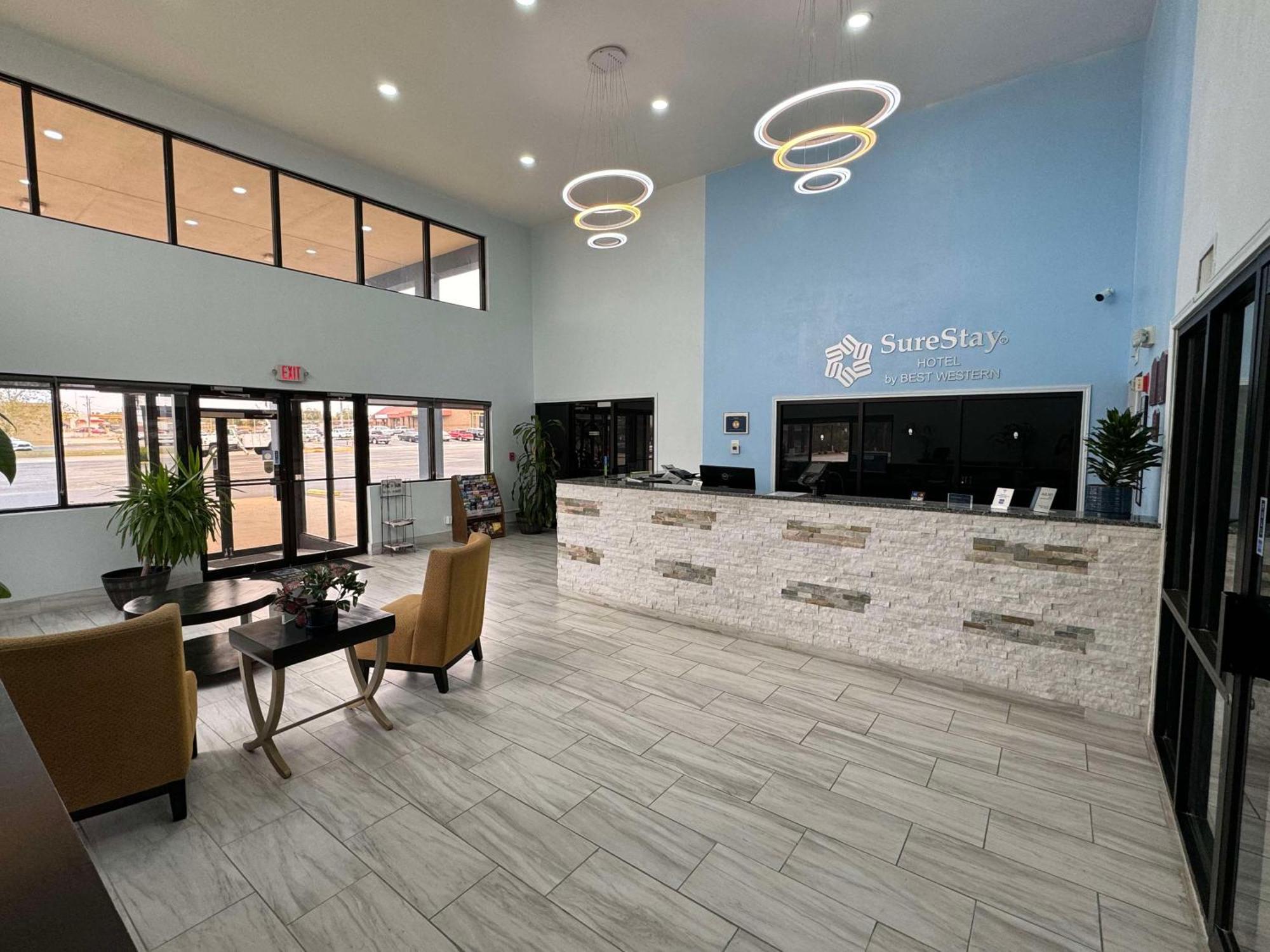 Surestay Hotel By Best Western Childress Bagian luar foto