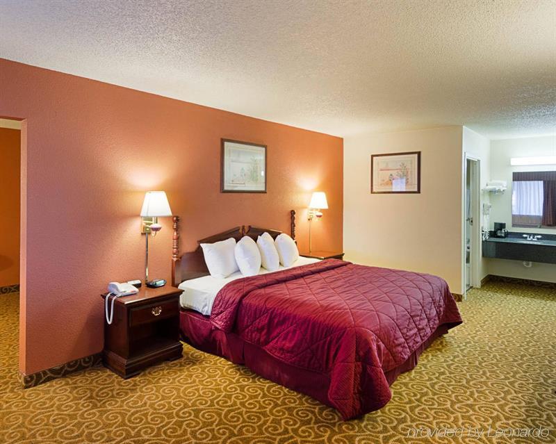 Surestay Hotel By Best Western Childress Bagian luar foto